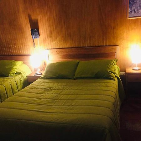 Hostal Chalet Las Violetas Punta Arenas Zewnętrze zdjęcie