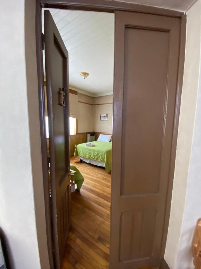 Hostal Chalet Las Violetas Punta Arenas Zewnętrze zdjęcie