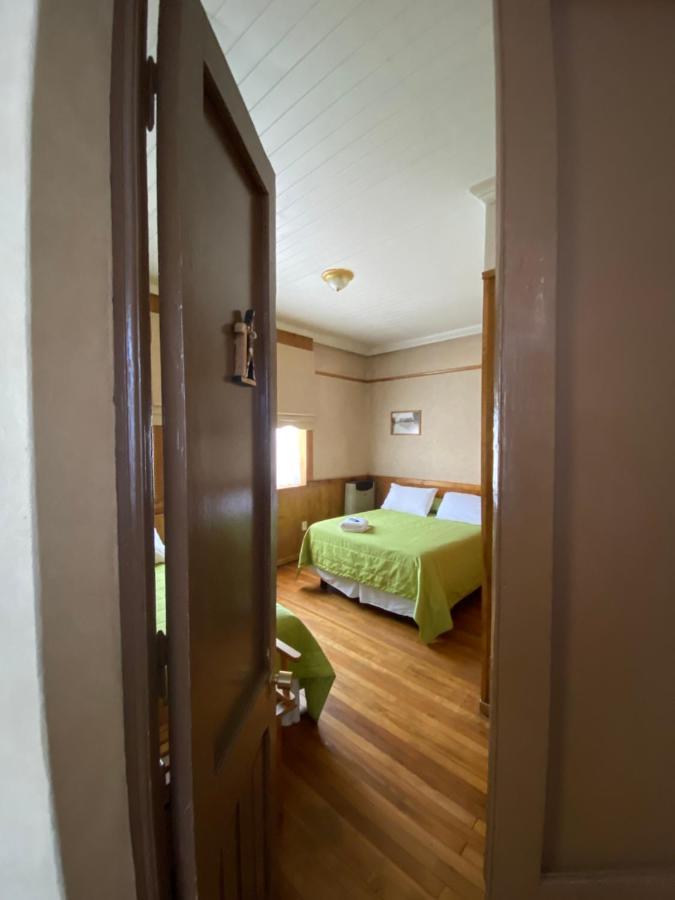 Hostal Chalet Las Violetas Punta Arenas Zewnętrze zdjęcie